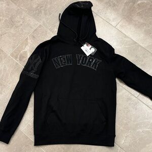 New York Black Hoodie